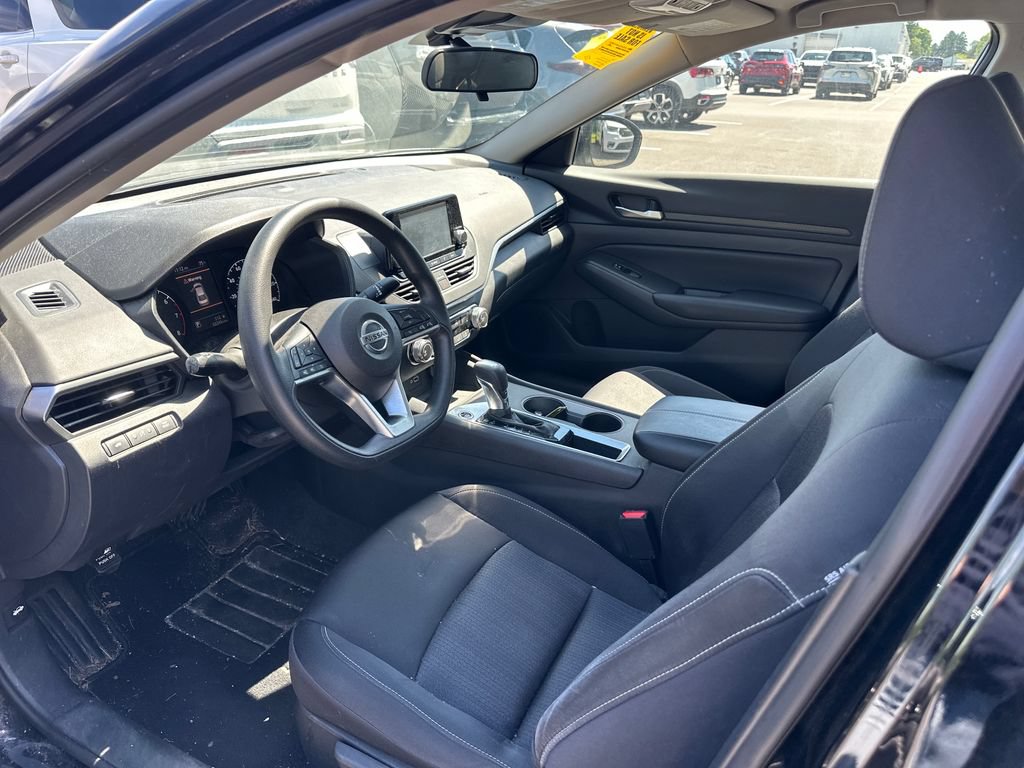 Used 2022 Nissan Altima 2.5 S FWD image 9
