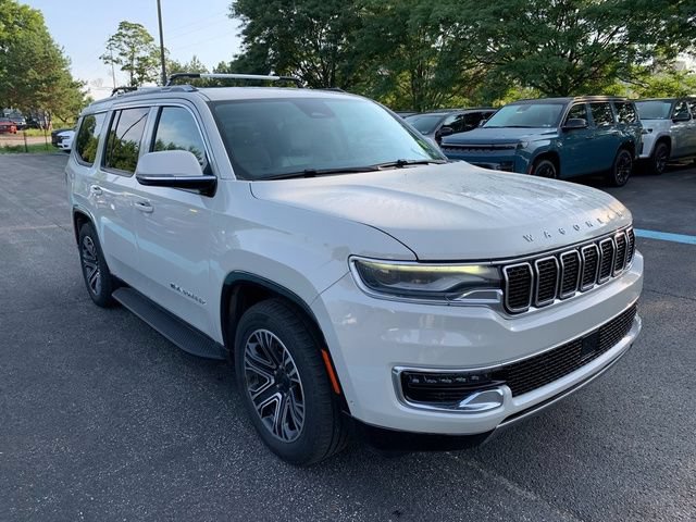 Certified 2022 Jeep Wagoneer Series III w/ Rear Seat Video Group 1 AWD/4WD image 7