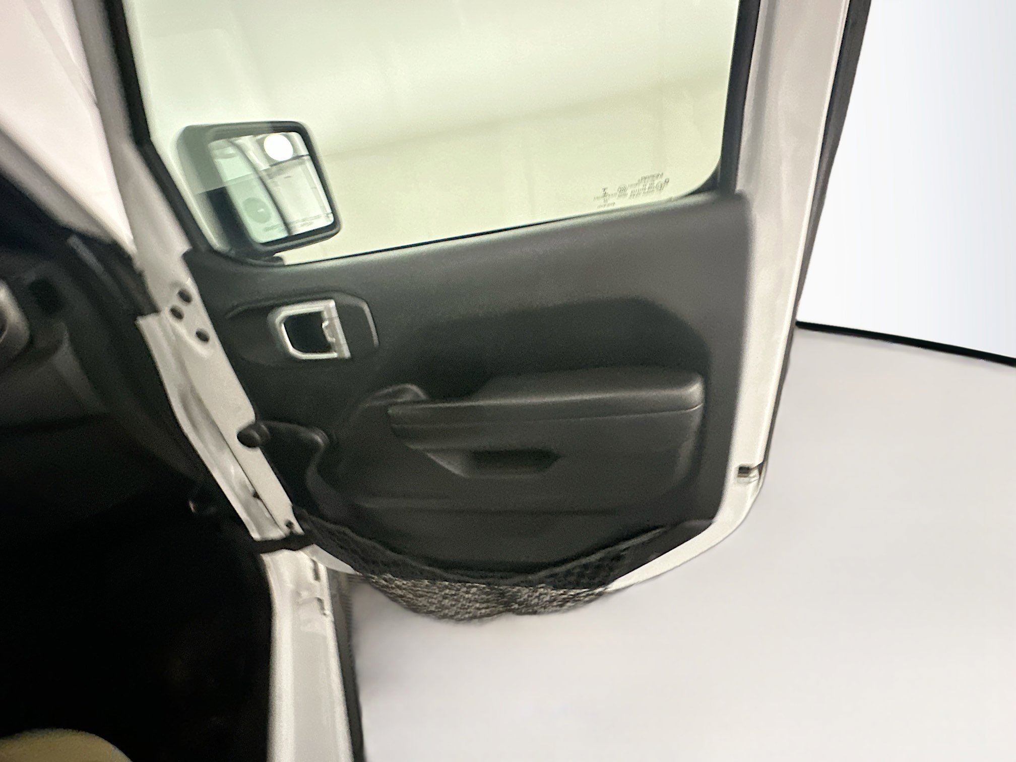 Used 2022 Jeep Wrangler Unlimited Sport image 30