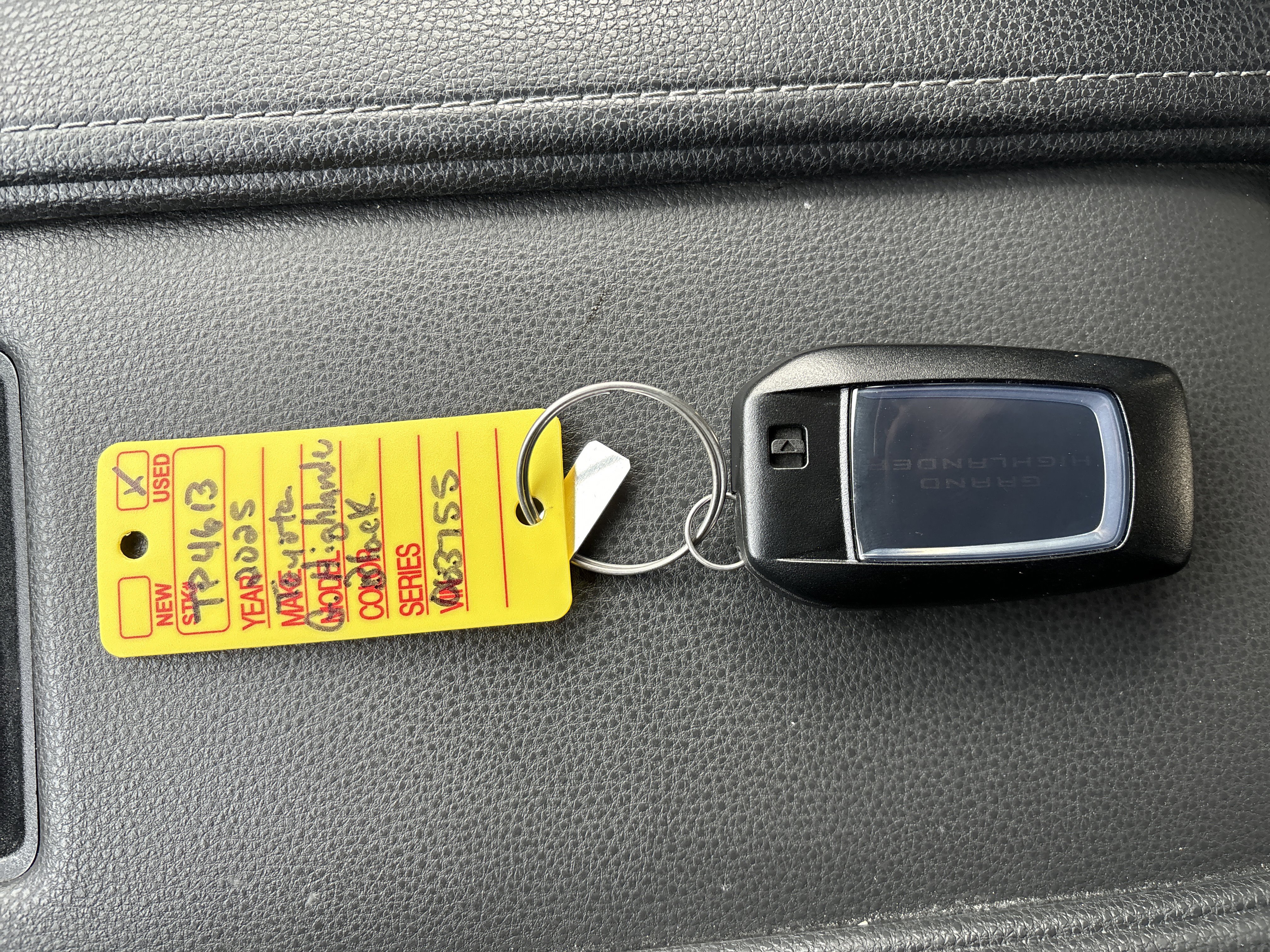 Used 2025 Toyota Grand Highlander AWD image 30