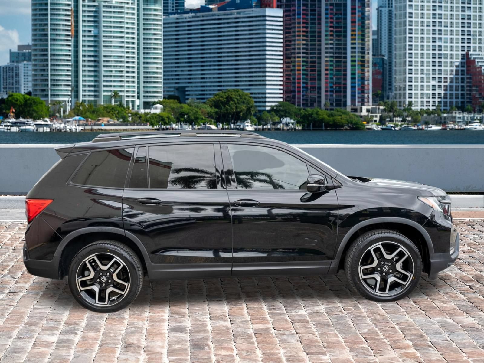 Certified 2023 Honda Passport Elite image 4