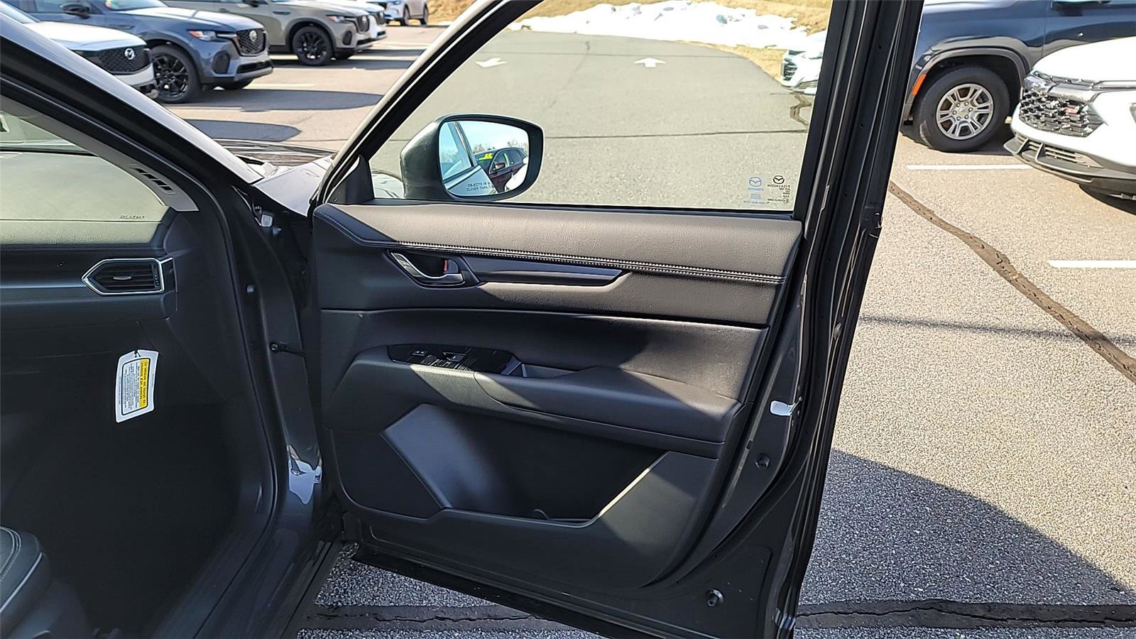 New 2025 MAZDA CX-5 AWD 2.5 S w/ Preferred Package image 8