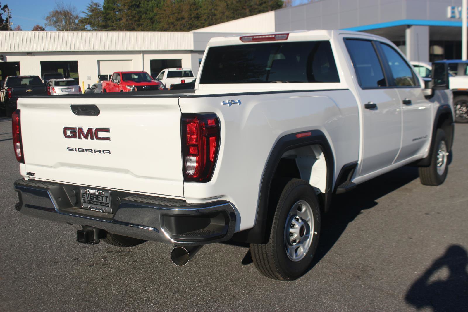 New 2025 GMC Sierra 2500 Pro w/ Convenience Package AWD/4WD image 13