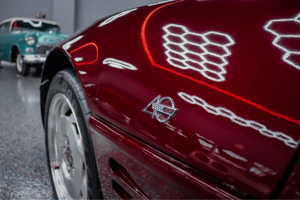 Used 1993 Chevrolet Corvette Coupe RWD image 11