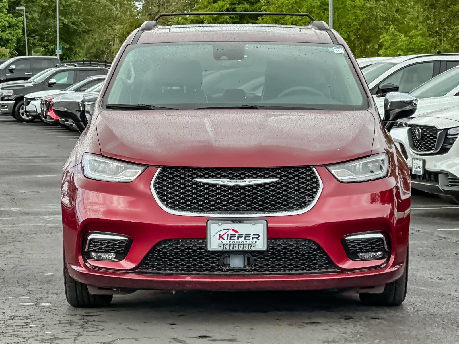 Used 2023 Chrysler Pacifica Limited FWD image 10