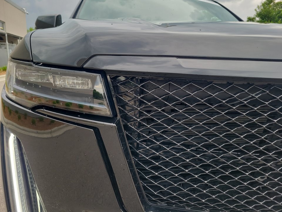 Certified 2024 Cadillac Escalade Sport AWD/4WD image 24