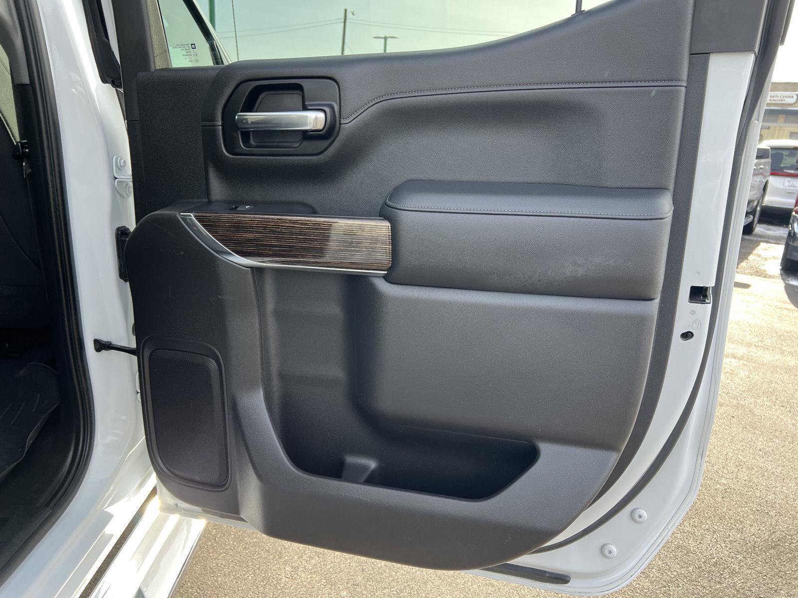 Used 2019 GMC Sierra 1500 SLE w/ SLE Value Package image 19