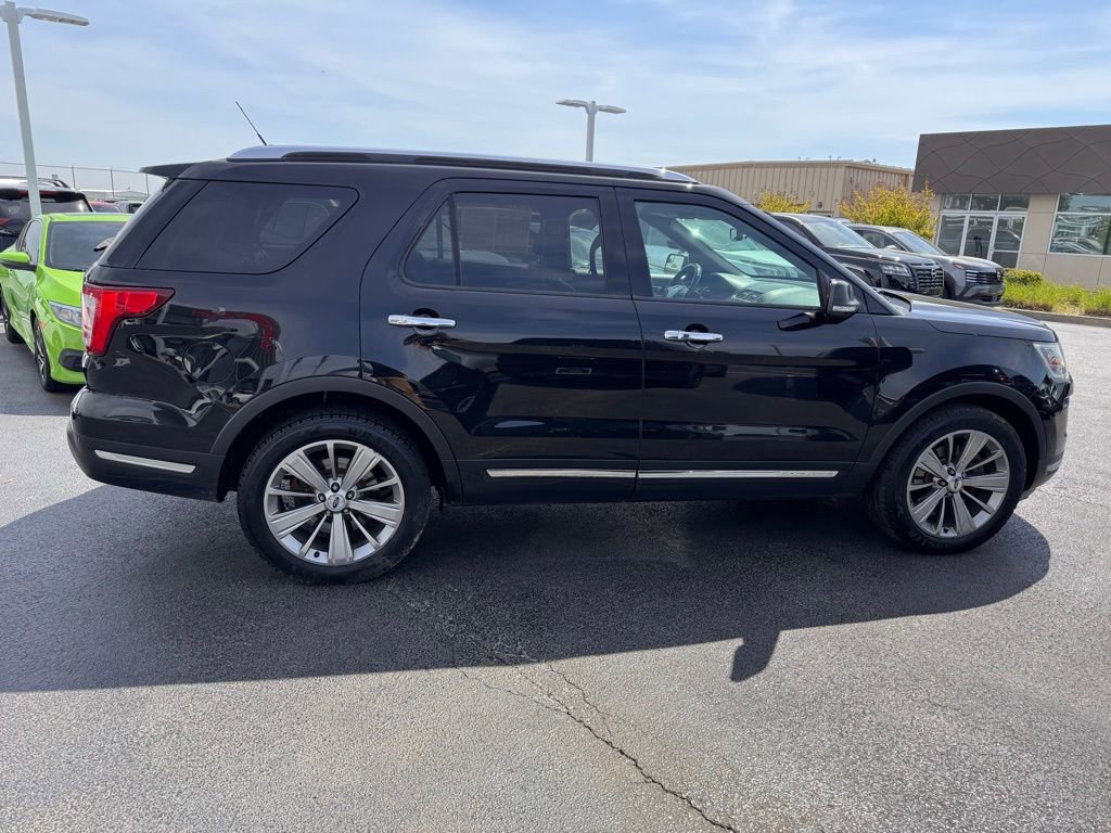 Used 2018 Ford Explorer Limited image 6