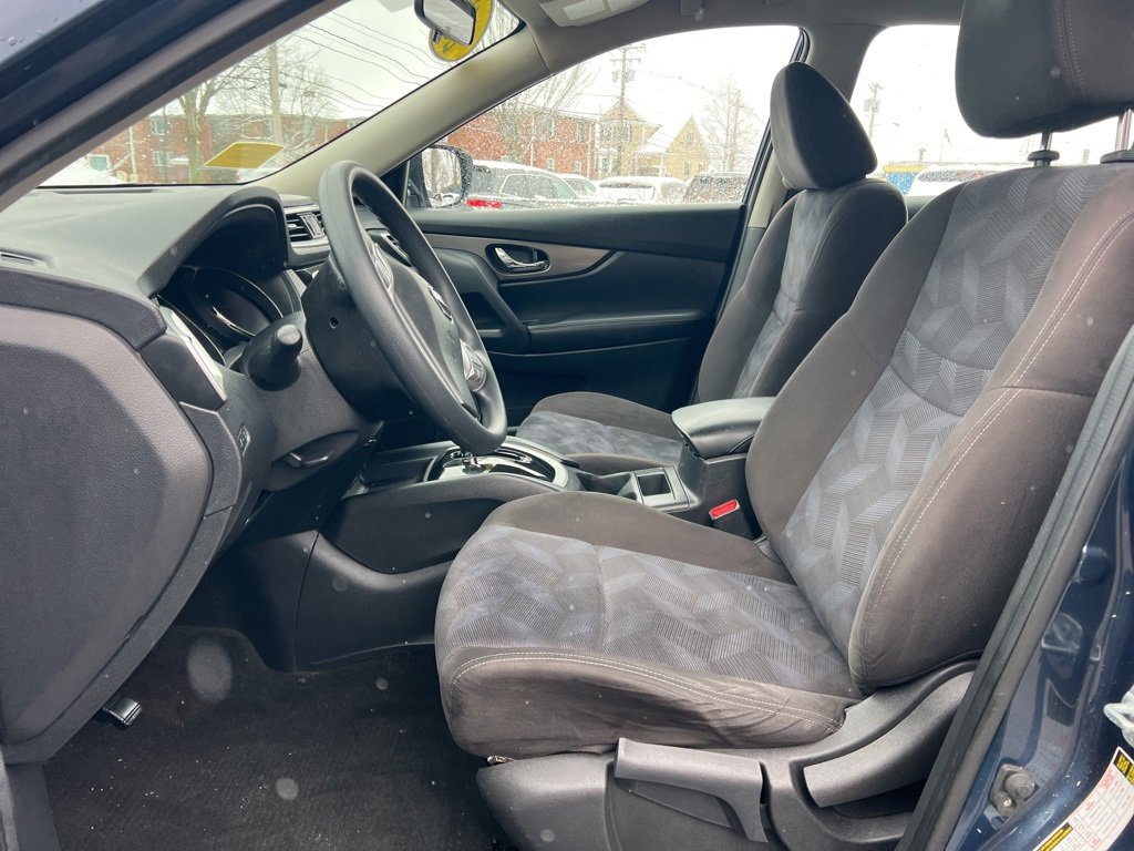 Used 2015 Nissan Rogue S image 11