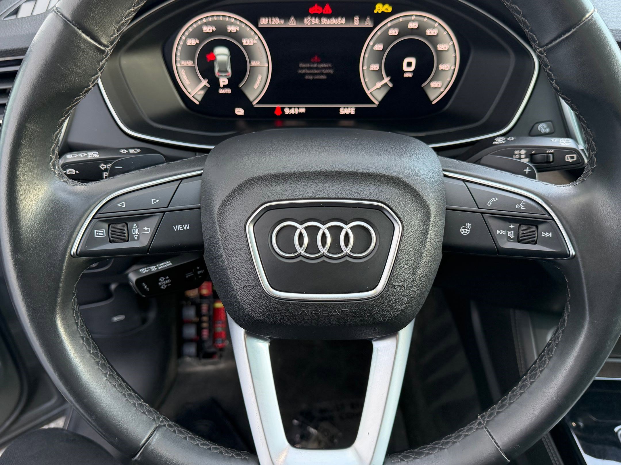 Used 2023 Audi Q5 e Premium Plus w/ Premium Plus Package image 14