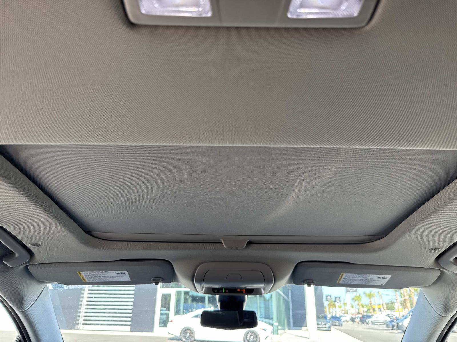 Used 2019 Buick Enclave Avenir w/ Avenir Technology Package FWD image 19