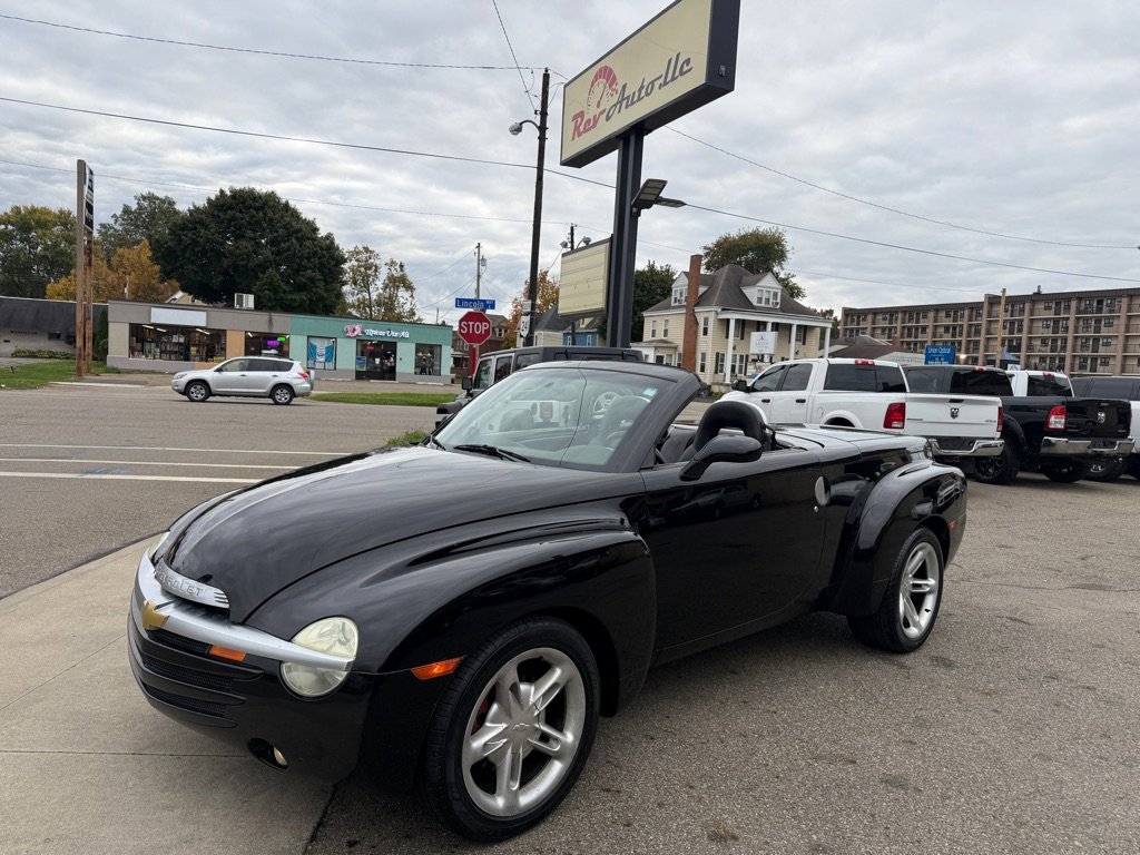 Used 2003 Chevrolet SSR w/ Preferred Equipment Group