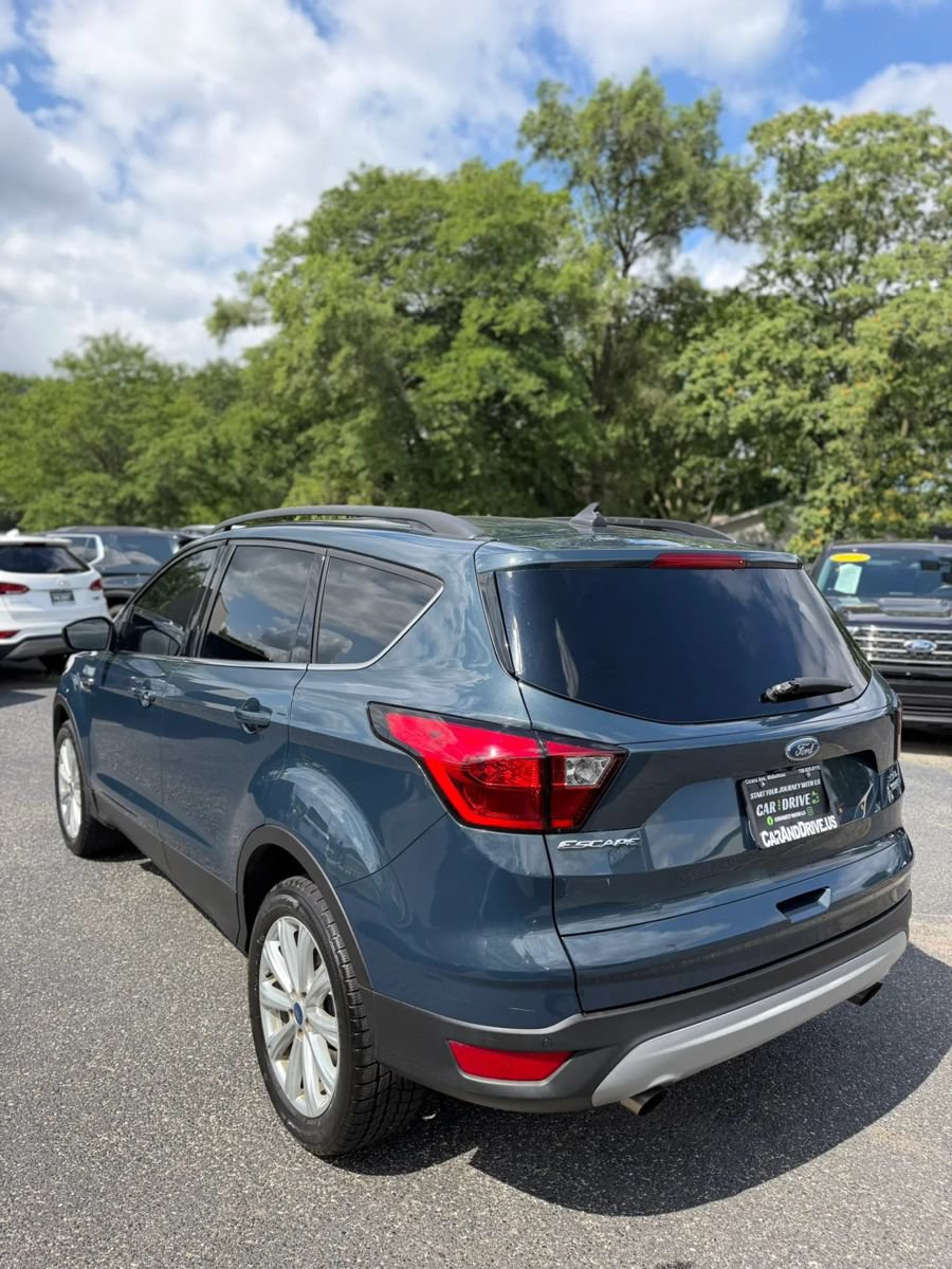 Used 2019 Ford Escape SEL AWD/4WD image 3