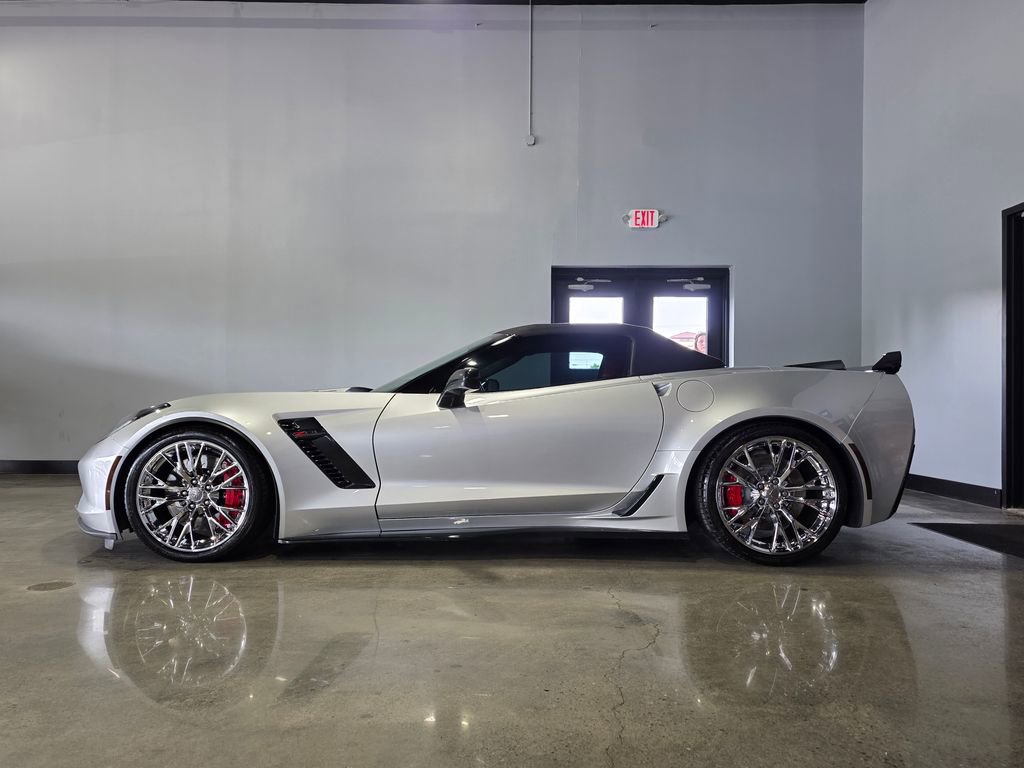 Used 2016 Chevrolet Corvette Z06 w/ 3LZ Preferred Equipment Group RWD image 7