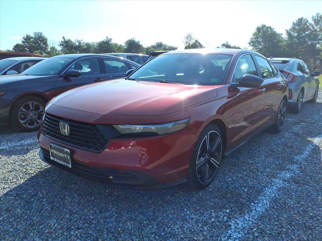 Used 2025 Honda Accord Sport image 2