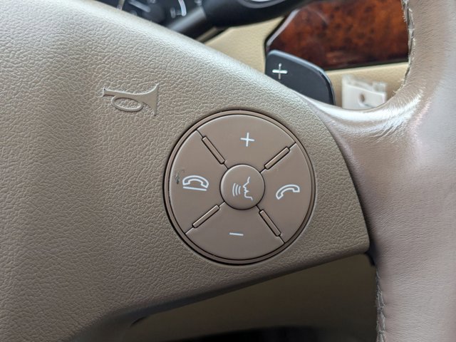 Used 2010 Mercedes-Benz R 350 4MATIC image 17