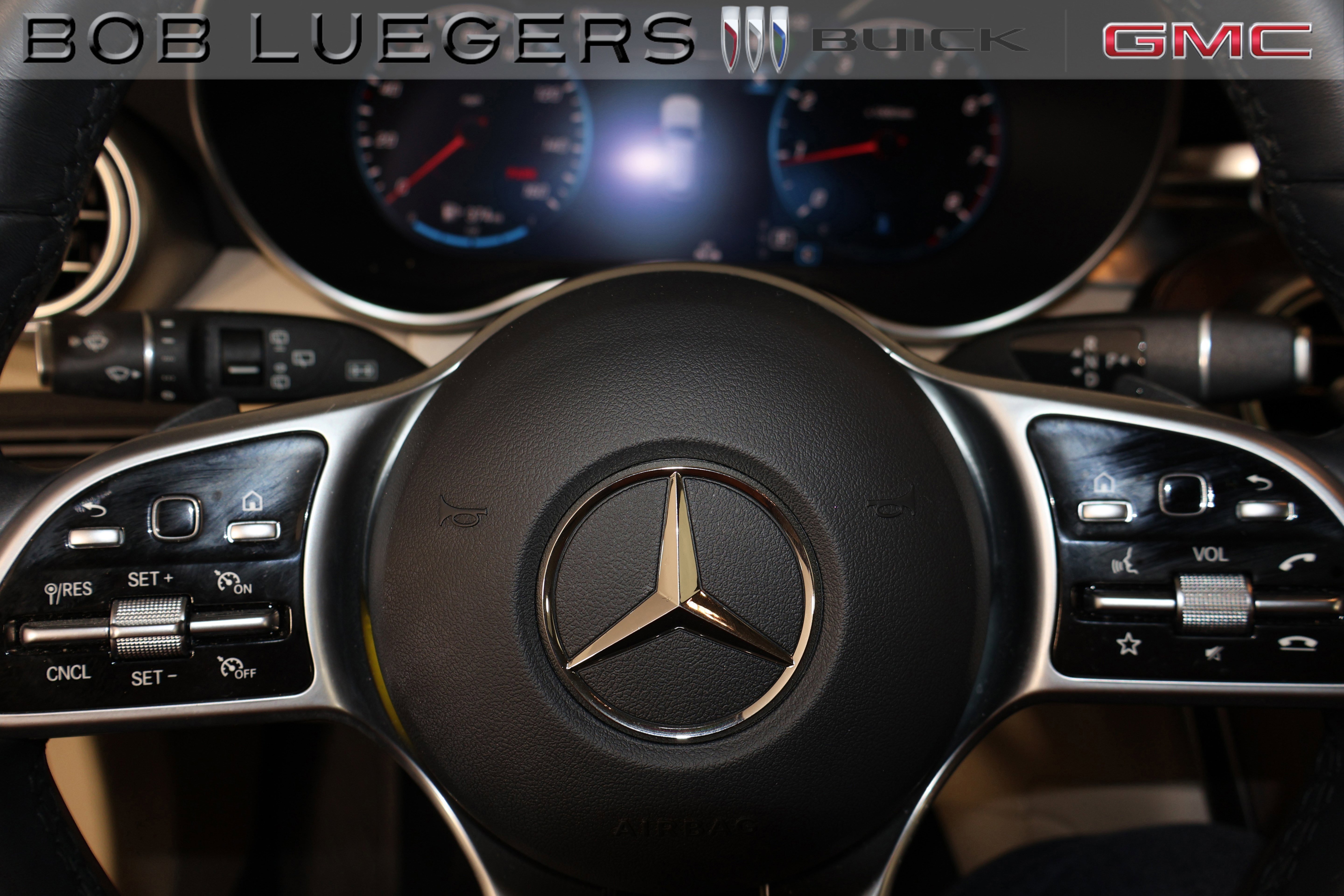 Used 2022 Mercedes-Benz GLC 300 4MATIC image 27