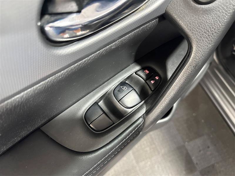 Used 2020 Nissan Rogue Sport SL w/ Premium Package AWD/4WD image 35