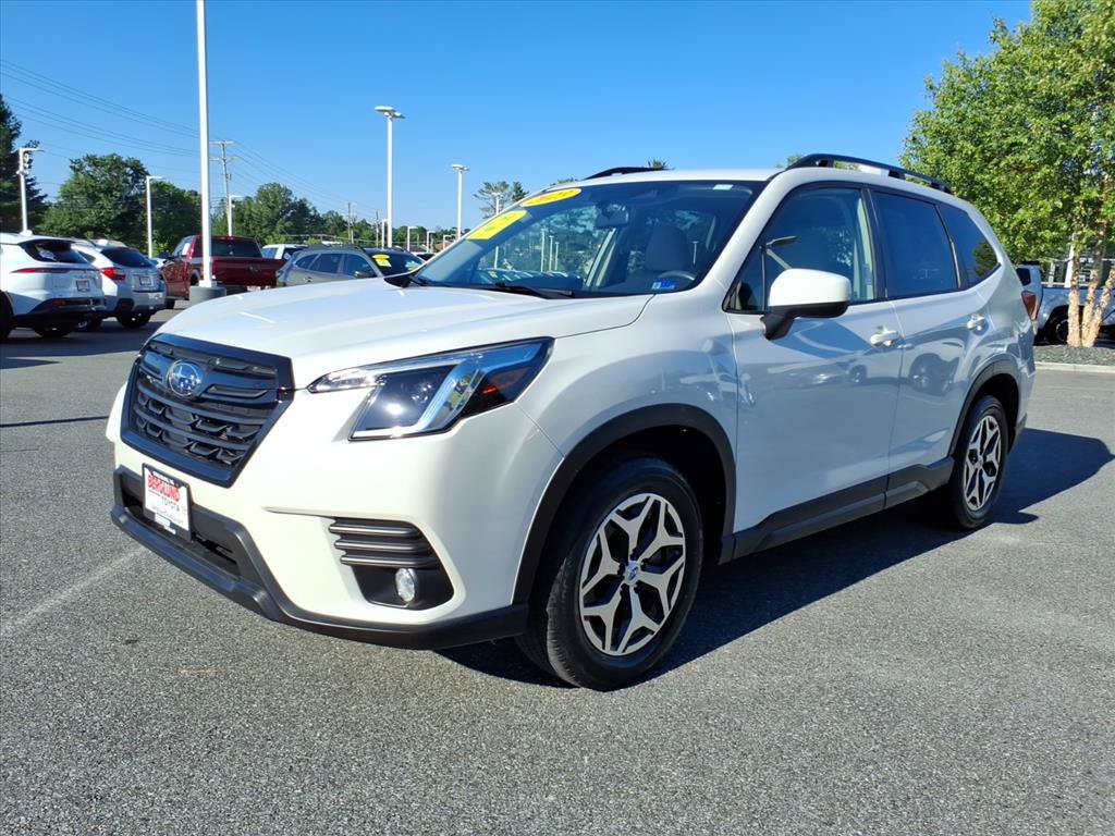 Used 2023 Subaru Forester Premium AWD/4WD image 14
