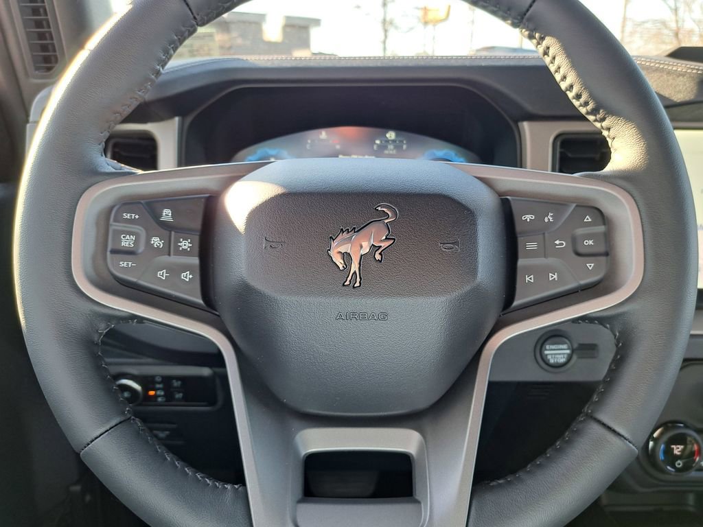 New 2025 Ford Bronco Outer Banks image 9