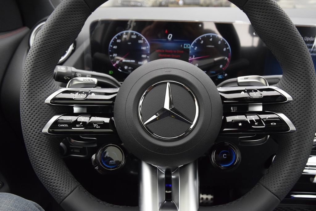 New 2026 Mercedes-Benz GLA 35 AMG 4MATIC image 23