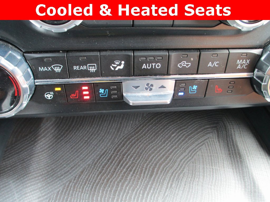 Used 2024 Ford F350 Platinum image 16