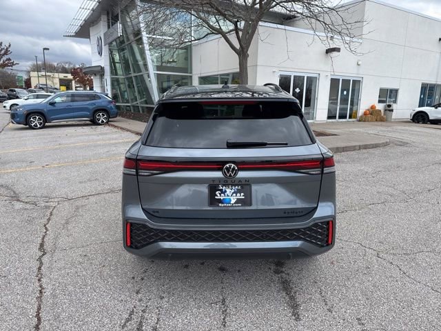 New 2026 Volkswagen Tiguan SE R-Line image 13