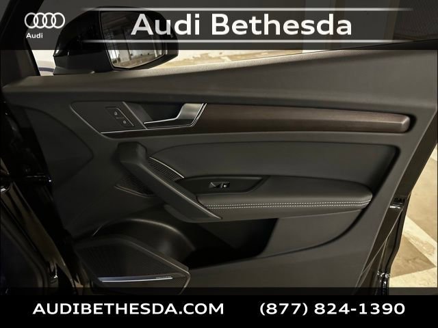 Certified 2025 Audi Q5 2.0T Premium Plus image 32
