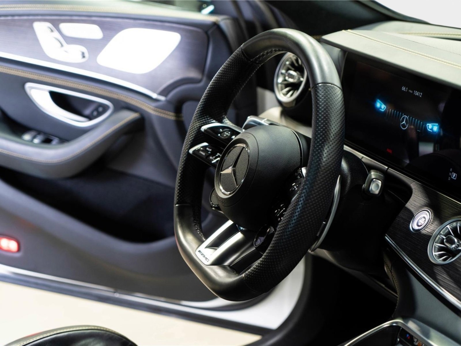 Used 2023 Mercedes-Benz AMG GT 53 image 25