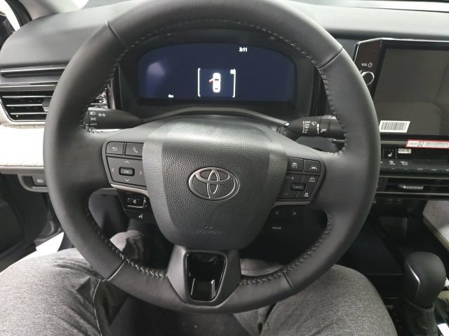 New 2026 Toyota Camry XLE FWD image 29