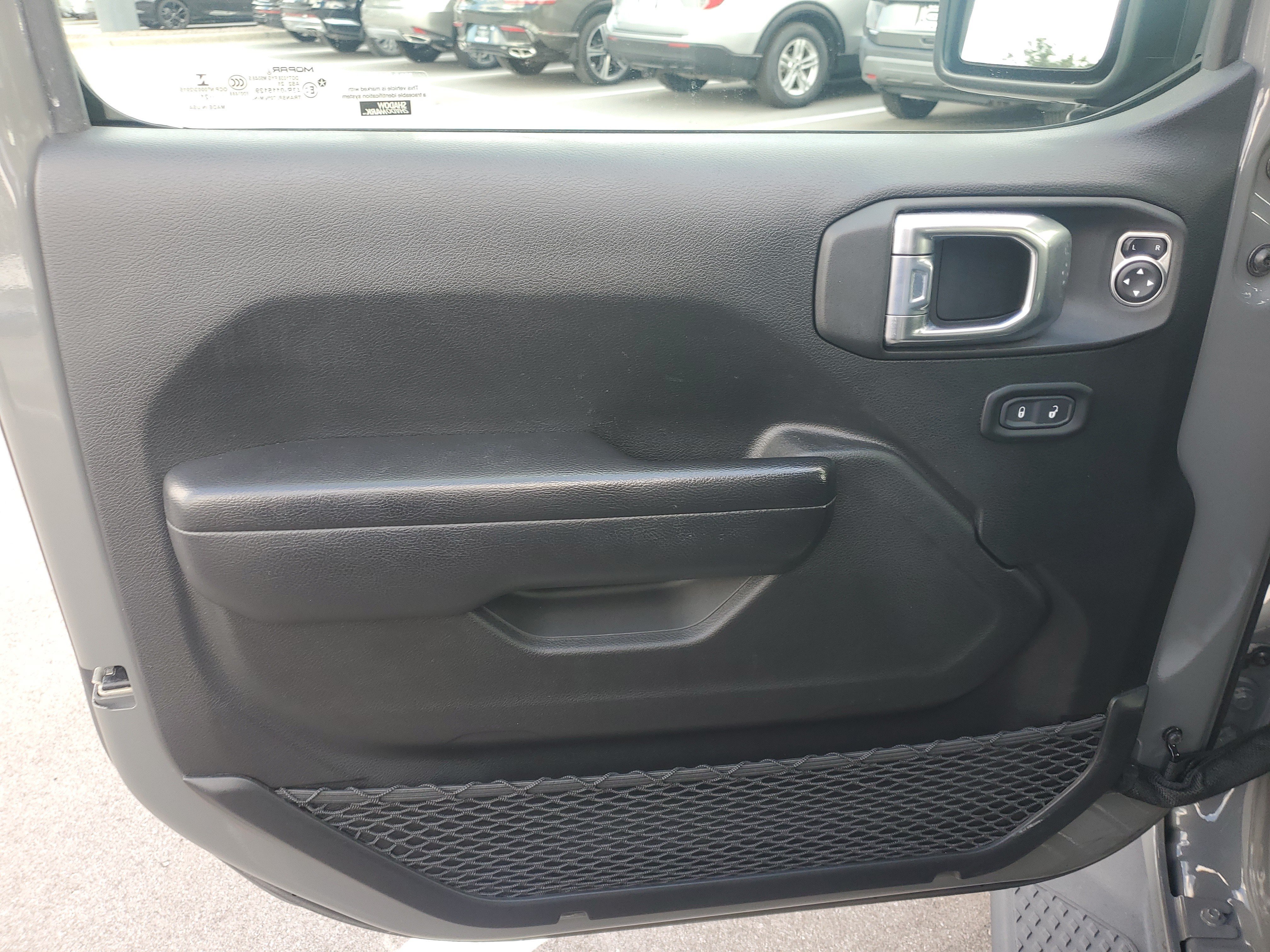Used 2021 Jeep Gladiator Sport AWD/4WD image 11
