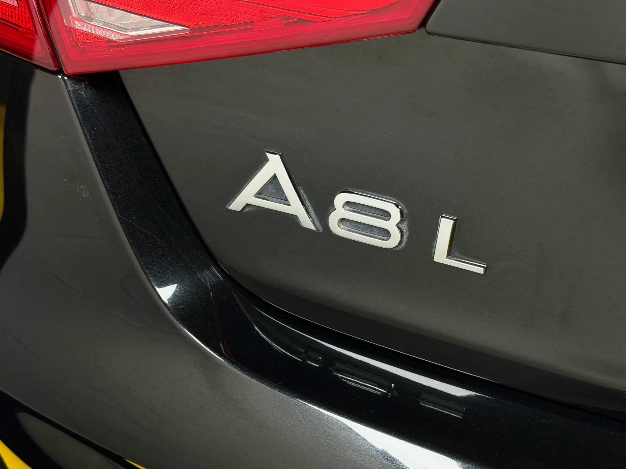 Used 2012 Audi A8 L 4.2 image 10