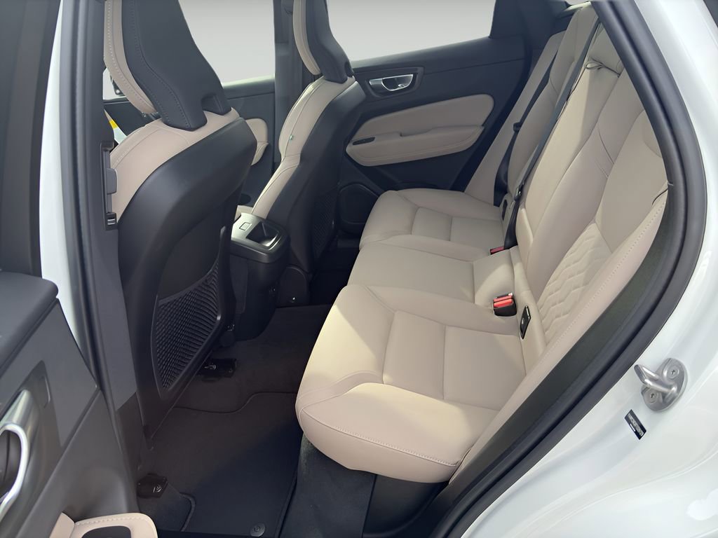 New 2026 Volvo XC60 B5 Plus w/ Protection Package Premier AWD/4WD image 10