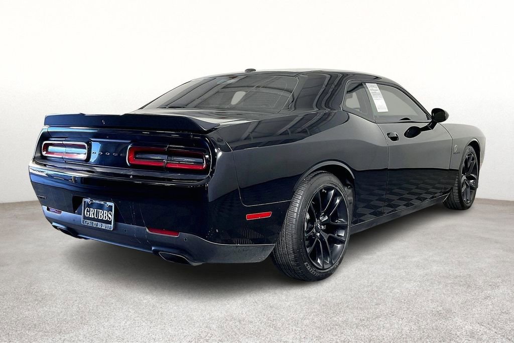 Used 2022 Dodge Challenger R/T w/ Blacktop Package image 2