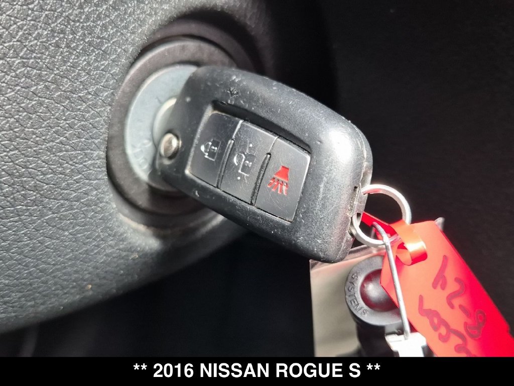 Used 2016 Nissan Rogue S w/ S Family Package FWD image 27