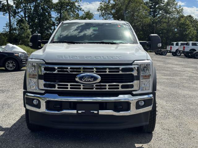 New 2026 Ford F550 4x4 Crew Cab image 3