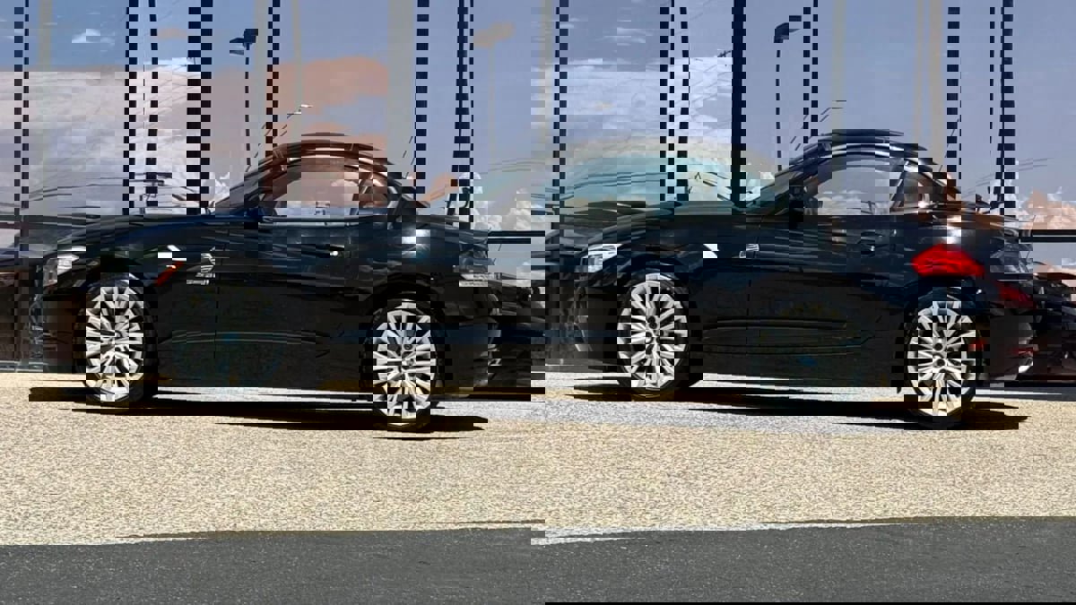 Used 2012 BMW Z4 sDrive35i image 10