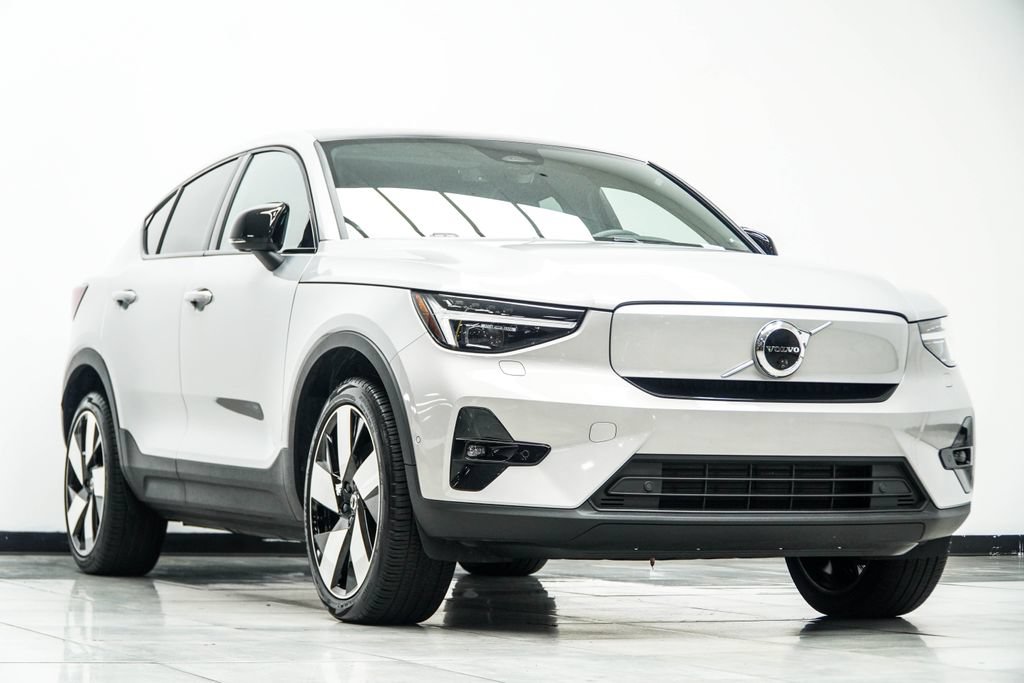 Used 2023 Volvo C40 P8 Recharge Ultimate AWD/4WD image 4