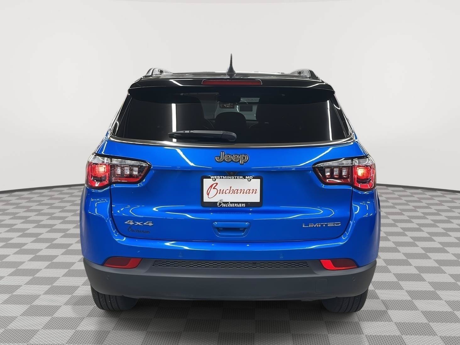 Used 2025 Jeep Compass Limited AWD/4WD image 6