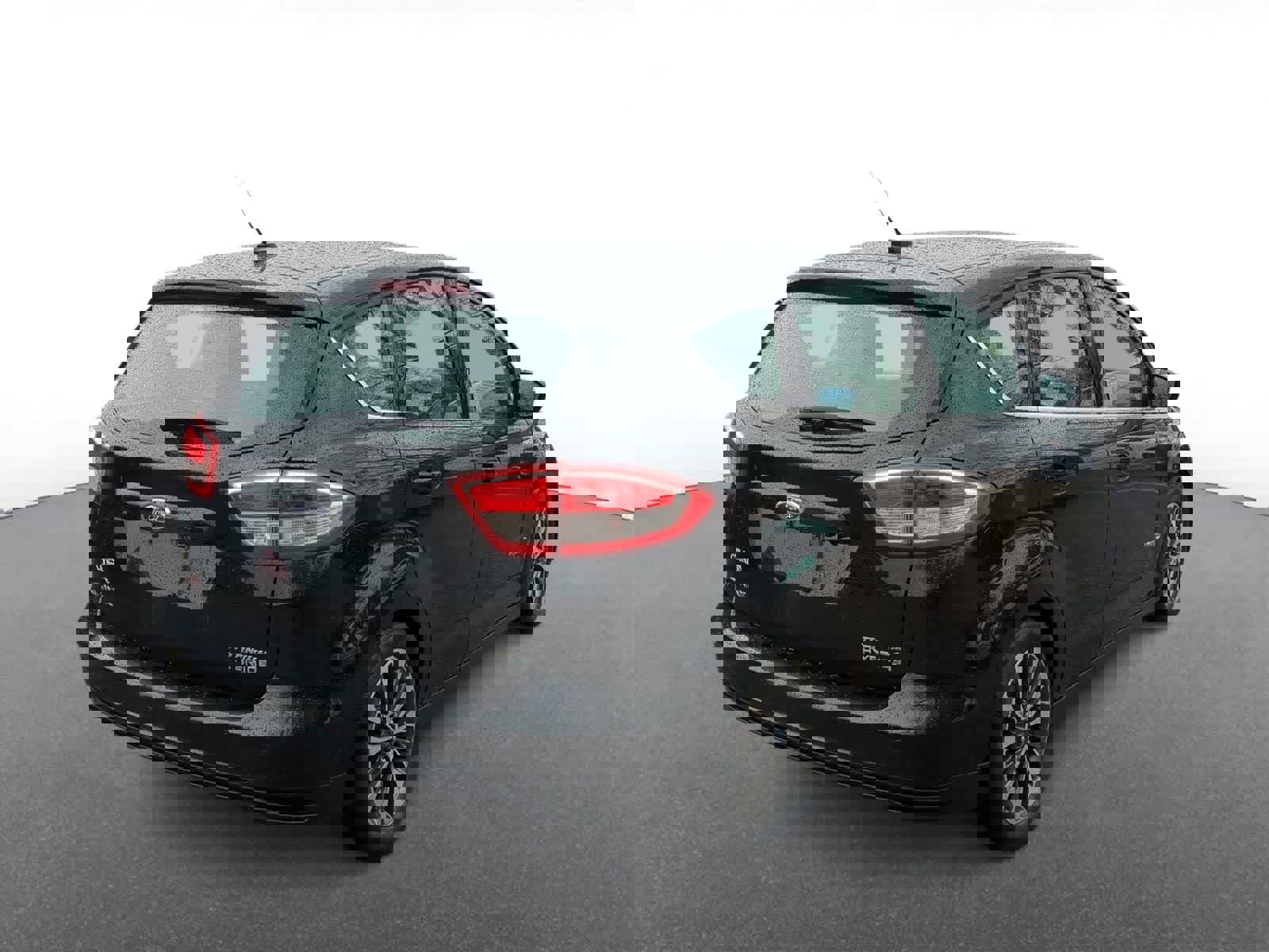 Used 2018 Ford C-MAX Titanium w/ Equipment Group 301A image 8