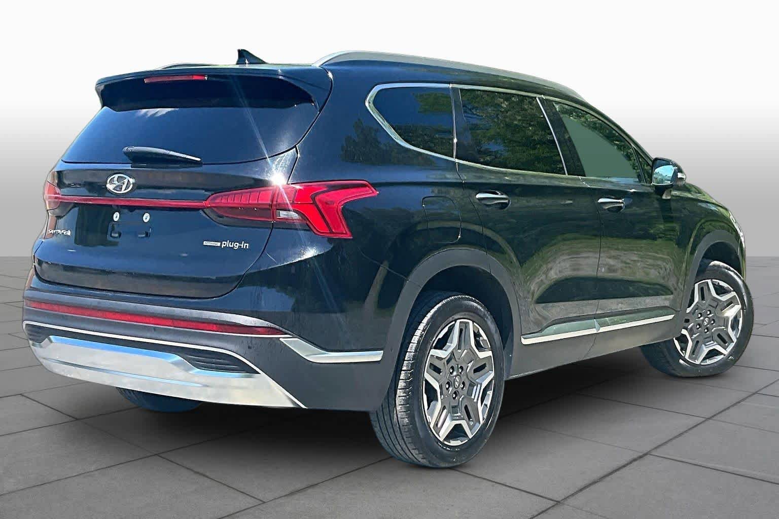 Used 2023 Hyundai Santa Fe Limited AWD/4WD image 13