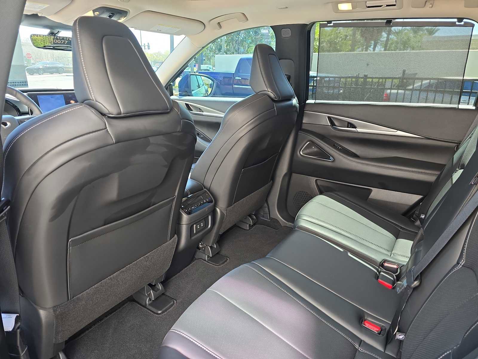 Certified 2026 INFINITI QX60 Luxe w/ Cargo Package image 12