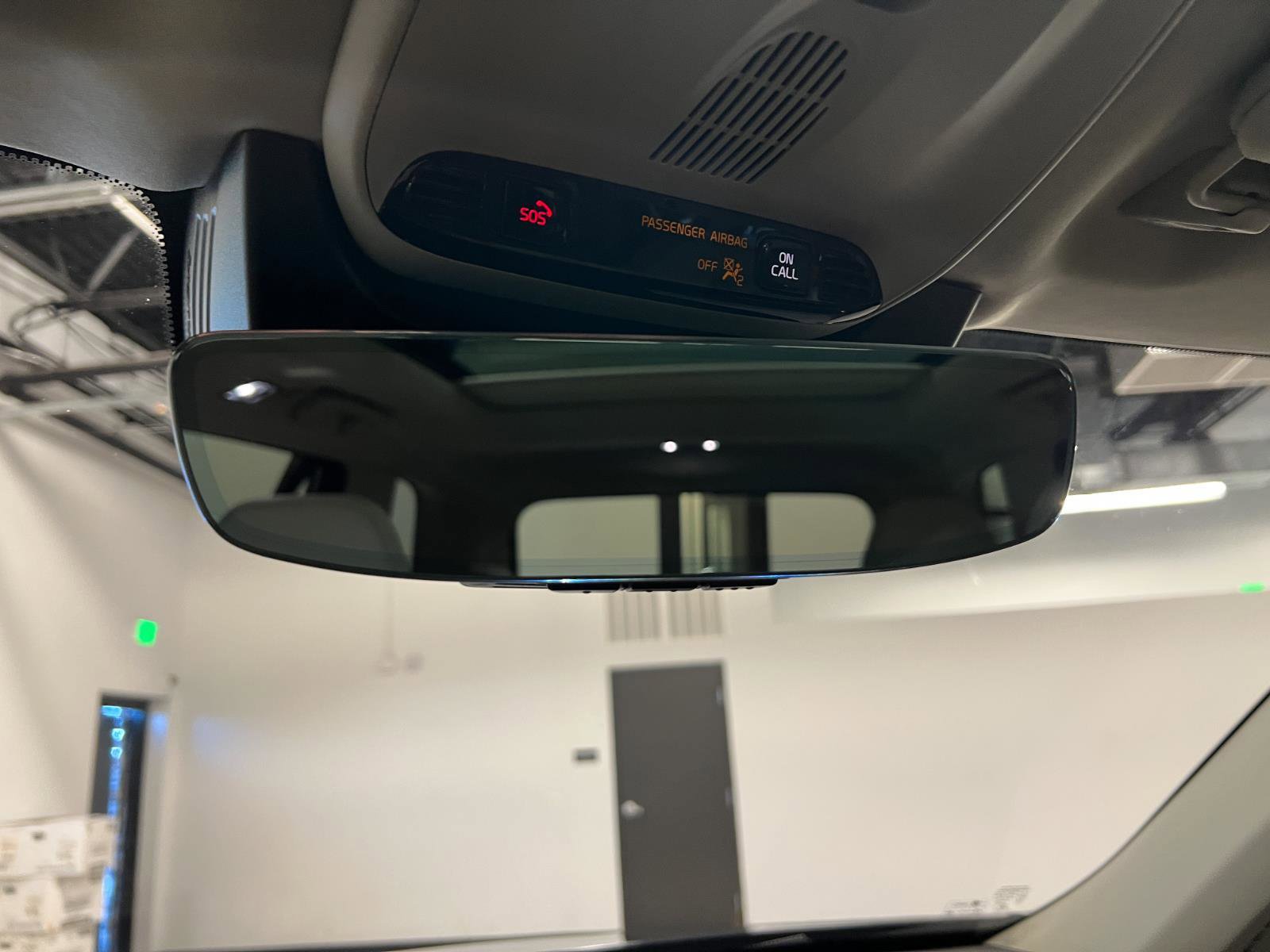 Used 2022 Volvo XC90 T8 Inscription Expression w/ Advanced Package image 23