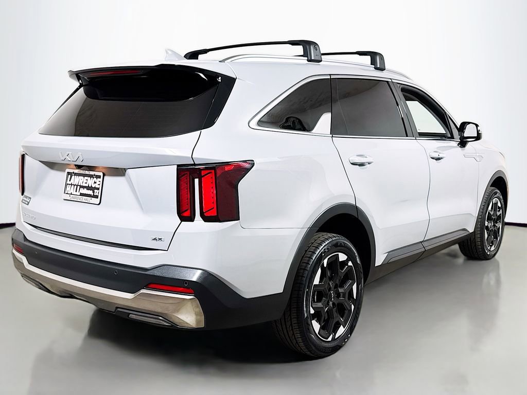 Used 2024 Kia Sorento S w/ Panoramic Sunroof Package image 4