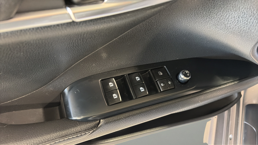 Used 2020 Toyota Camry XSE FWD image 16