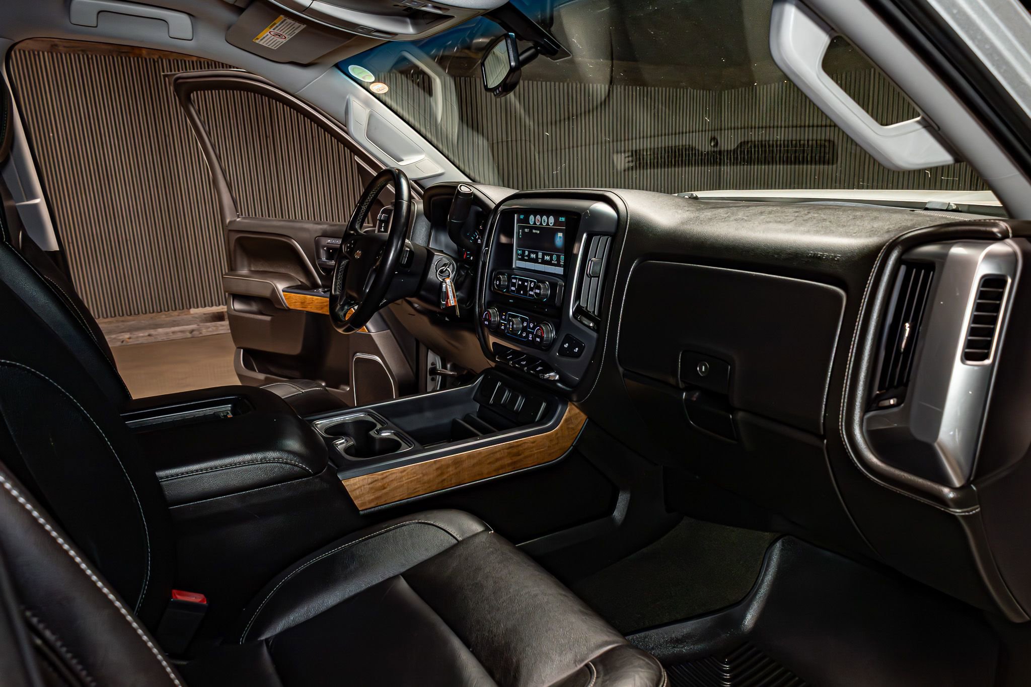 Used 2017 Chevrolet Silverado 2500 LTZ image 17
