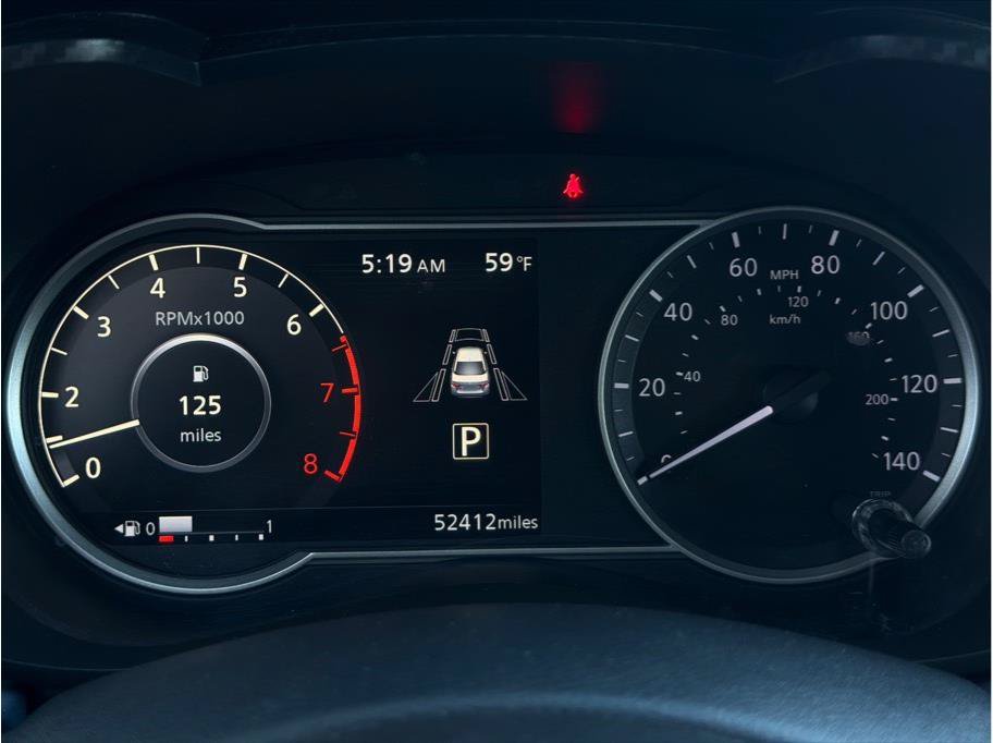 Used 2024 Nissan Versa SV FWD image 15