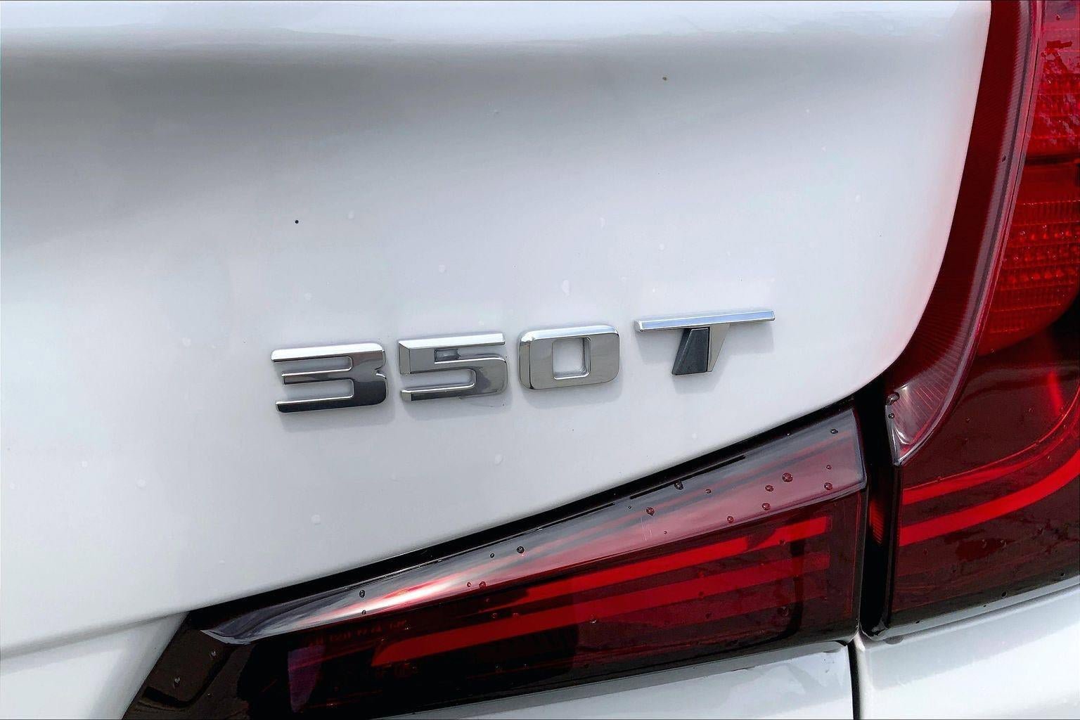 Used 2025 Cadillac XT4 Premium Luxury FWD image 8