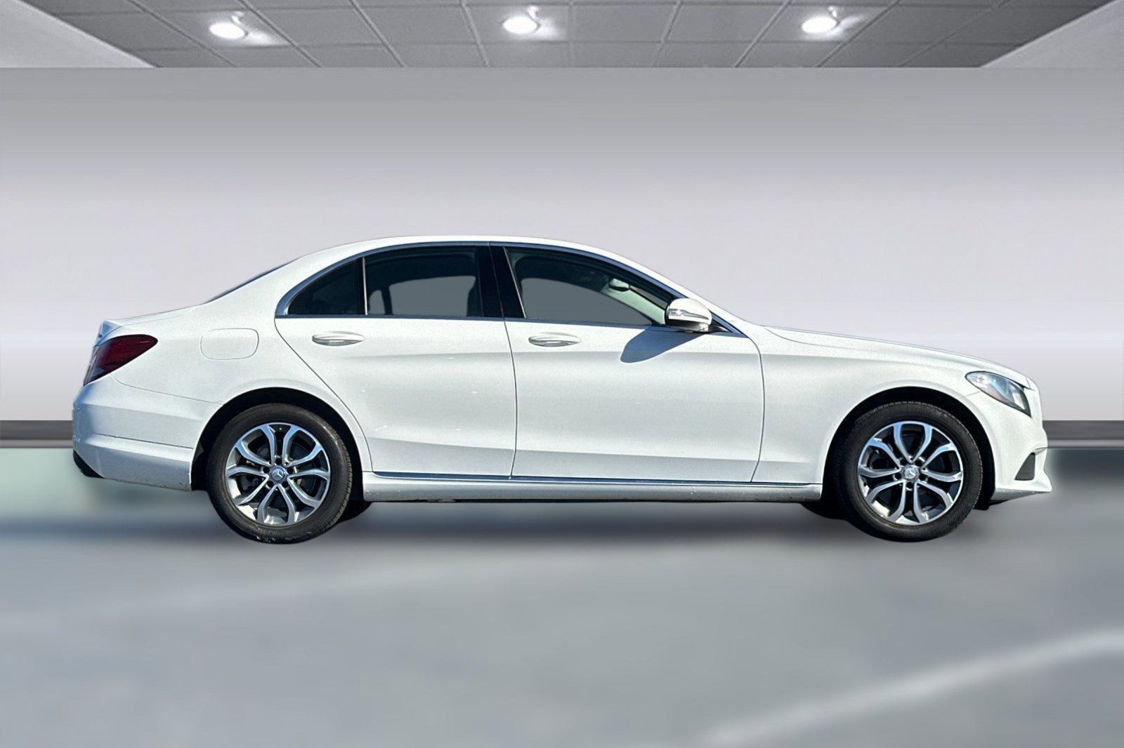 Used 2015 Mercedes-Benz C 300 4MATIC Sedan image 8