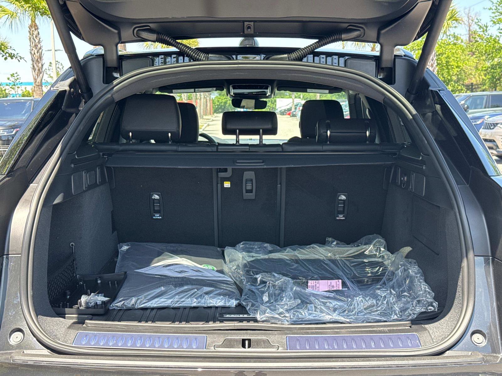 Certified 2026 Land Rover Range Rover Velar S image 11